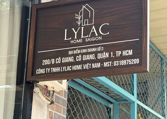 Lylac Home Saigon Cog - Tranquil City Center Wabi Sabi 3Br Townhouse In D1